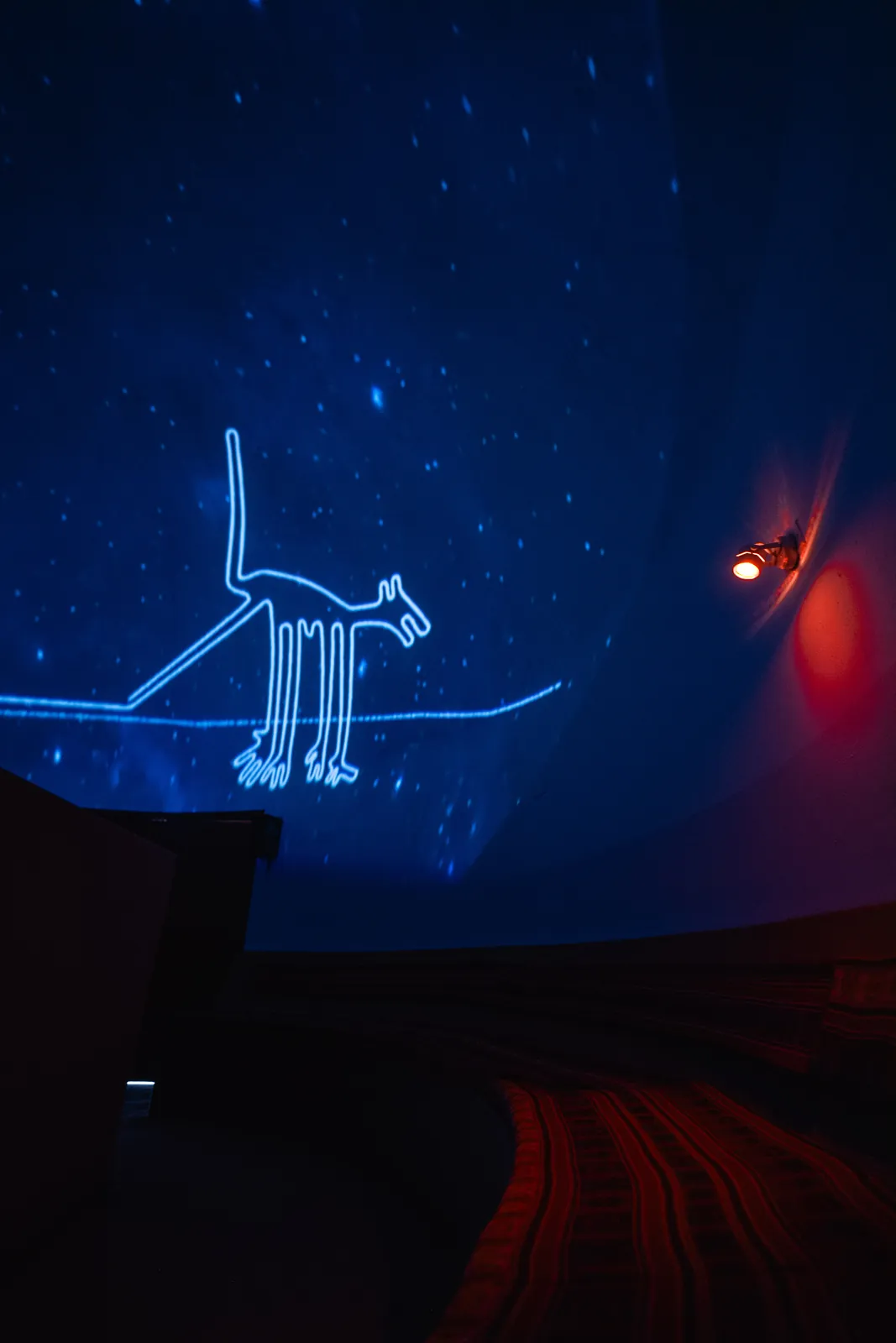 Interior del domo del Planetario Majoro